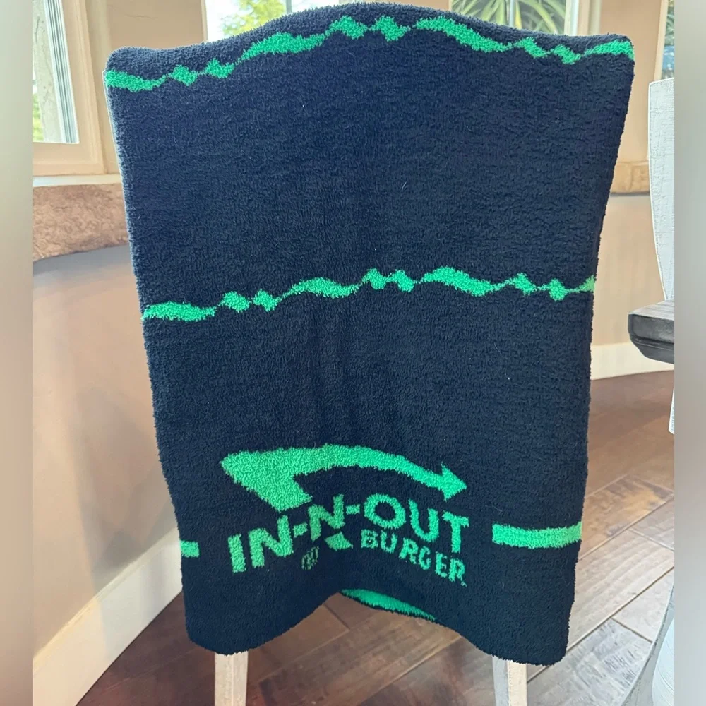 In-N-Out Burger Holiday Black and Green Throw Blanket